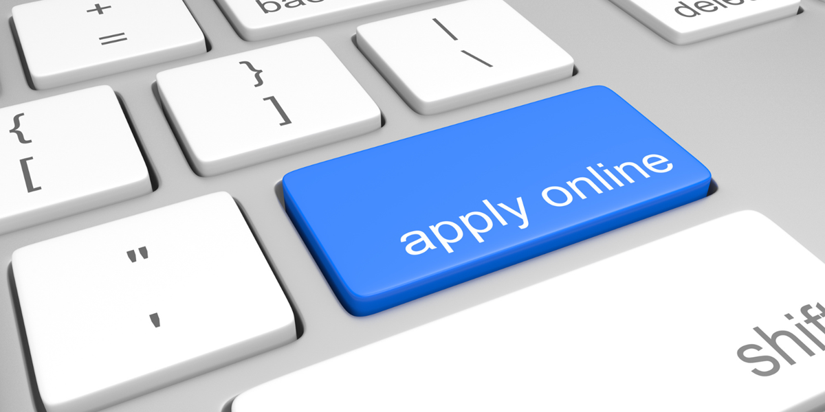 Laptop key saying 'Apply Online.'